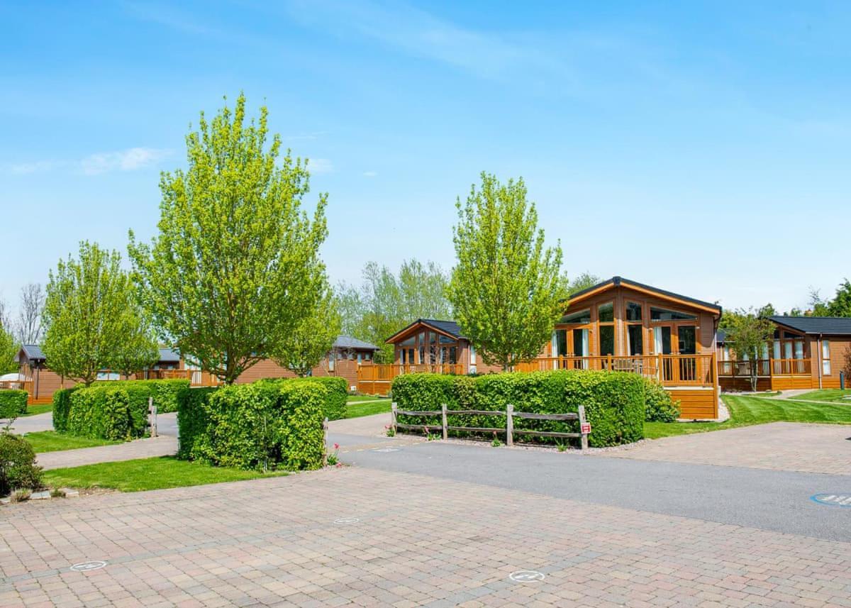 Canterbury Reach Lodge Retreat Petham Bagian luar foto
