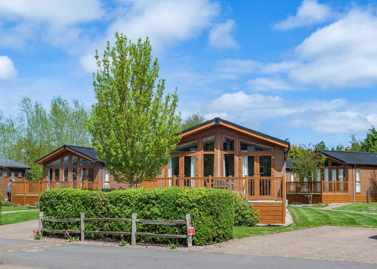 Canterbury Reach Lodge Retreat Petham Bagian luar foto